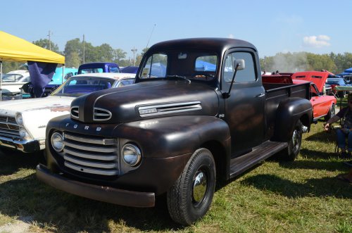 Trucks Rolled Into the Pumpkin Run Nationals.