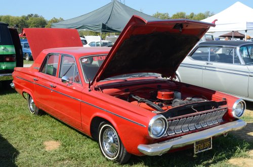 More MoPar Rolled Into the Pumpkin Run