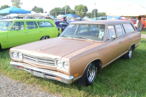 MoPar Slid into the Pumpkin Run
