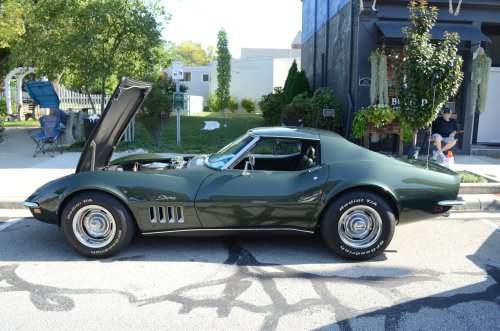 Corvettes Sailed into Batavia for the Downtown Throwdown