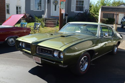 Pontiac, Pontiac Muscled Its Way to the Hill