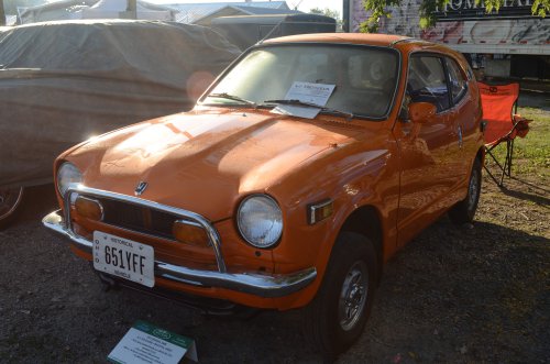 Foreigners Came to the Pumpkin Run