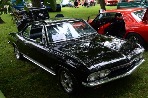 Thirty-sixth Annual Rollin' On the River Car Show
