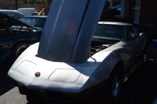 Corvettes Powered to the Hill