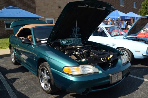 Mustangs Rode to Back the Heroes