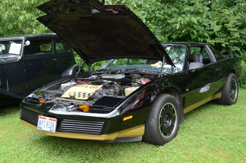 Pontiac, Pontiac Went Rollin' On the River