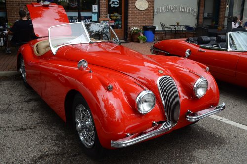 Foreign Autos Create a Scene at the Glendale Gathering