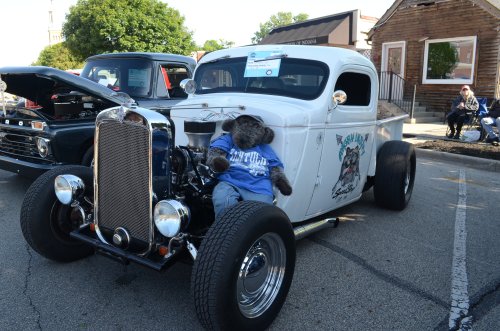 Hot Rods Hit the Lawrenceburg Streets