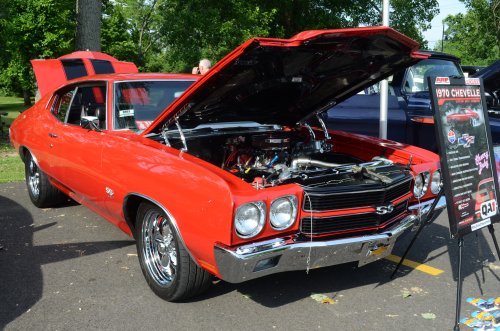 New and Old at the Annual Syrian Shrine Car Show