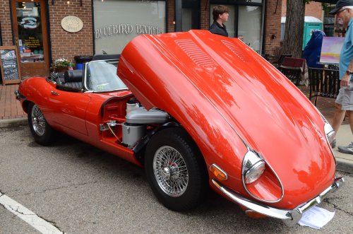Foreign Autos Create a Scene at the Glendale Gathering