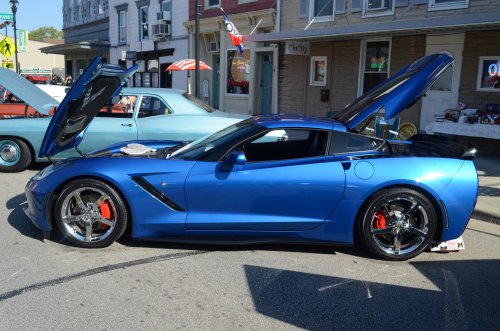 Corvettes Sailed into Batavia for the Downtown Throwdown