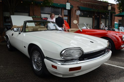 Foreign Autos Create a Scene at the Glendale Gathering
