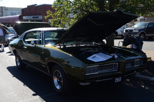 Pontiac Muscled Its Way to the Hill