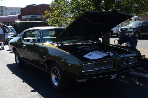 Pontiac Muscled Its Way to the Hill