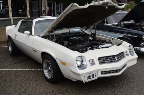 Cars Wearing Bowties Came to Lawrenceburg