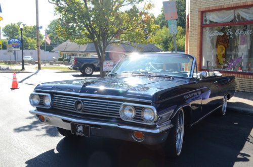 Cars Shine In North College Hill