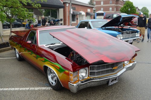 Customs and Rods In Lawrenceburg