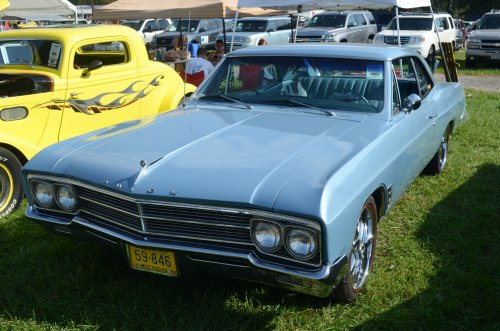Buick at the Pumpkin Run