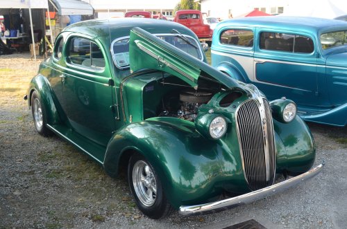 Some Veteran Cars Came to the Pumpkin Run