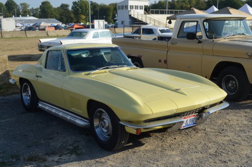 Vettes Made It to the Pumpkin Run