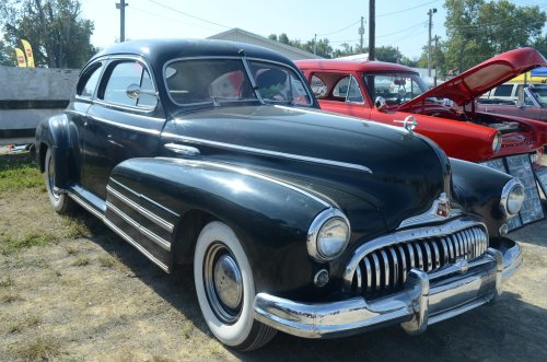 Buick at the Pumpkin Run