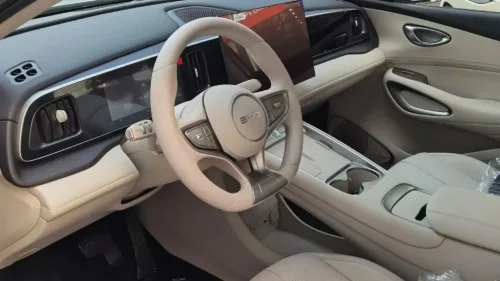 BYD Sealion 05 DM-i piles up at dealers in China with 305 km of EV range