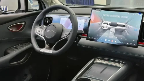 BYD Sealion 05 DM-i piles up at dealers in China with 305 km of EV range