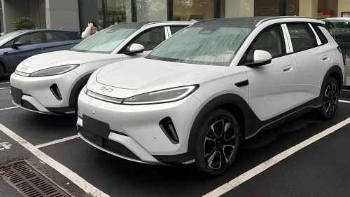 BYD Sealion 05 DM-i piles up at dealers in China with 305 km of EV range