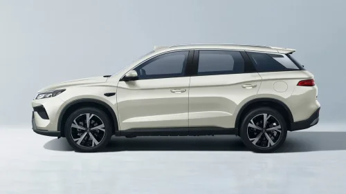 BYD Song Pro DM-i PHEV crossover with 310 km of EV range started sales in China