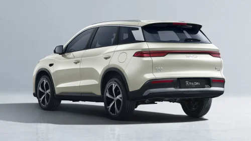 BYD Song Pro DM-i PHEV crossover with 310 km of EV range started sales in China