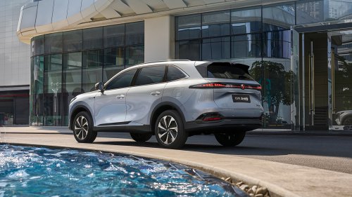 Changan CS75 Plus SUV with HEV system and first 500 bar direct injection starts presales in China