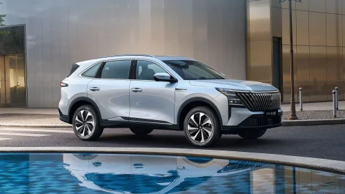 Changan CS75 Plus SUV with HEV system and first 500 bar direct injection starts presales in China