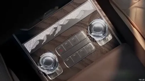 Tiggo X, Chery’s flagship SUV, has its official interior unveiled