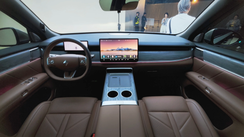 SGMW and Huawei join forces: Huajing S large plug-in hybrid SUV opens for blind pre-order