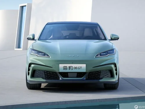 BYD launches flash charging 2026 Seal 06 GT and Seal 06 DM-i wagon, starting from 16,200 USD