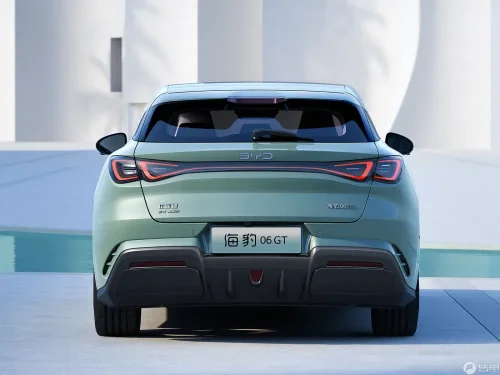 BYD launches flash charging 2026 Seal 06 GT and Seal 06 DM-i wagon, starting from 16,200 USD