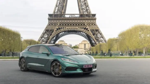 Denza Z9 GT with flash charging and 1036 km range launches in Europe starting from 115,000 euro