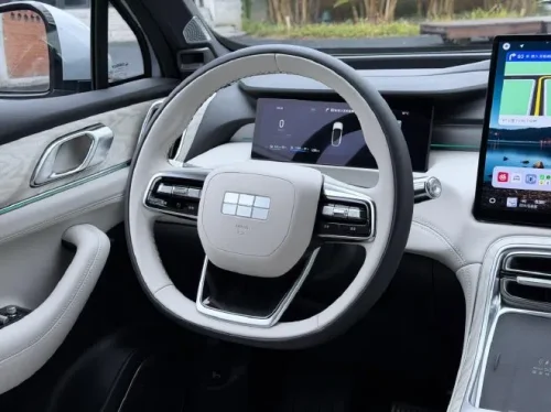 Geely Galaxy’s global model M7 with 1,730 km combined range opens pre-sales, starting from 20,300 USD