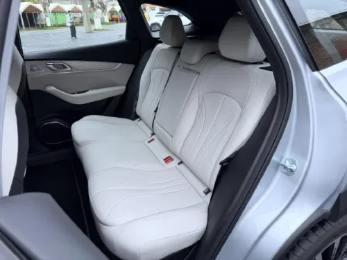 Geely Galaxy’s global model M7 with 1,730 km combined range opens pre-sales, starting from 20,300 USD