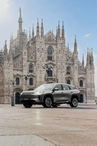 Geely Galaxy’s global model M7 with 1,730 km combined range opens pre-sales, starting from 20,300 USD