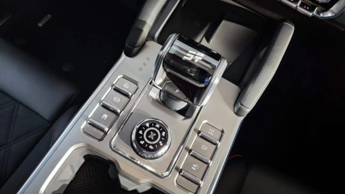 Jetour, PHEV, Jetour Traveller Plus and C-DM PHEV begin pre-sales starting at 27,500 USD