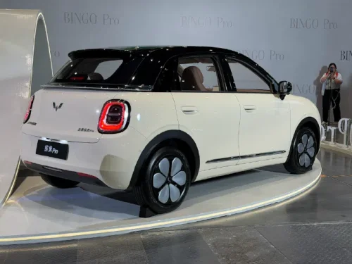 SGMW’s compact EV Binguo Pro opens pre-sales from 8,500 USD with 403 km range