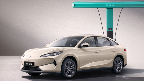 BYD, BYD’s ride-hailing brand Linghui launches e7 EV, flash charging version starts at 15,900 USD