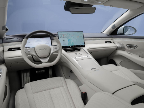 BYD Seal 08 DM-p PHEV debuts with 300 km WLTC pure electric range