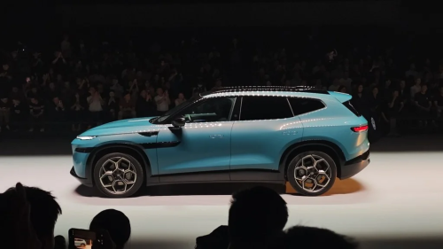 Volkswagen, Volkswagen launches ID. Unyx 08 starting from 33,300 USD, first mass-produced model from VW-Xpeng collaboration