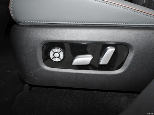 GWM’s Wey V9X flagship PHEV SUV opens pre-sales, EV and HEV scheduled this year