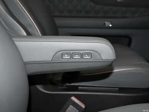 GWM’s Wey V9X flagship PHEV SUV opens pre-sales, EV and HEV scheduled this year