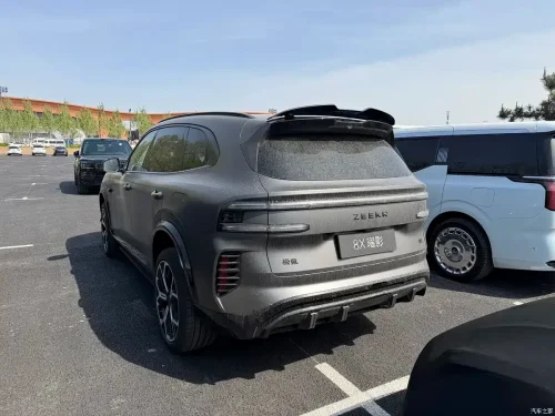 Zeekr 8X top-spec model spotted ahead of Beijing Auto Show 2026