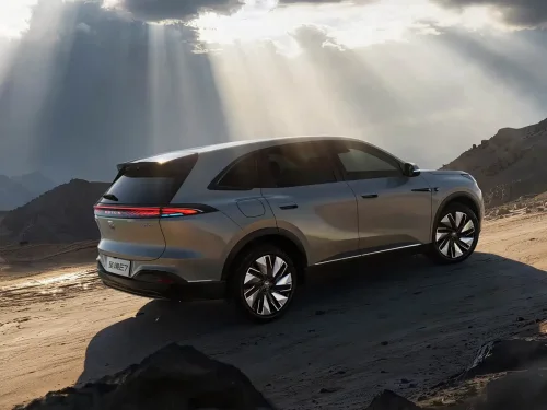 Buick Electra E7 PHEV SUV launches with 1630 km combined range, starting from 23,200 USD