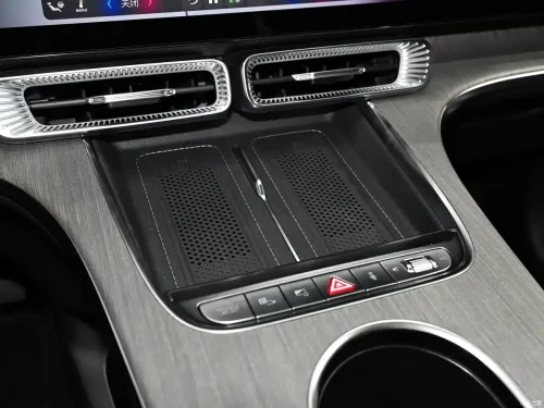 Mercedes-Benz GLC EV’s long wheelbase version debuts in China with S-Class air suspension and 700 km+ range